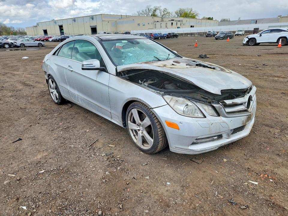 2013 Mercedes-benz E მანქანა იყიდება აუქციონზე, vin: WDDKJ8JB8DF196489, აუქციონის ნომერი: 49505126