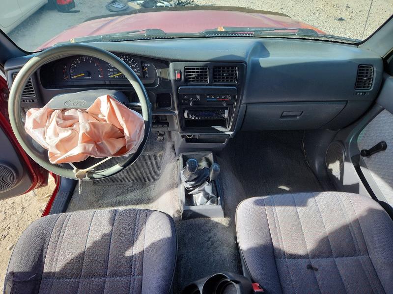50662016 :رقم المزاد ، 4TAUN61C2SZ061150 vin ، 1995 Toyota Tacoma مزاد بيع