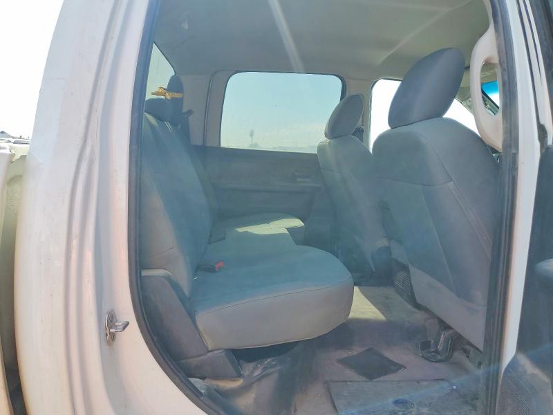 51497326 :رقم المزاد ، 3C6TR5HT8JG204841 vin ، 2018 Ram 2500 مزاد بيع