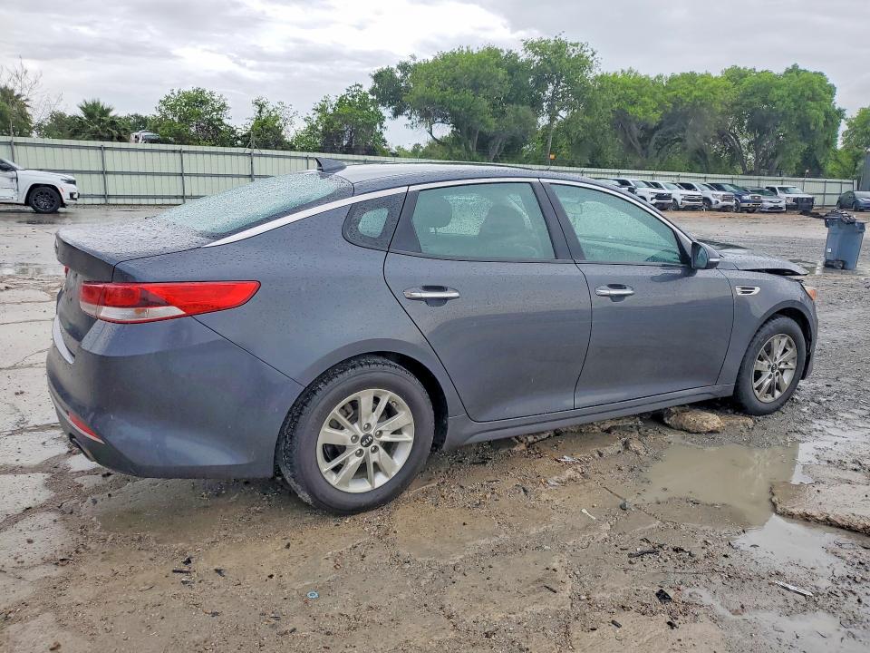 2018 Kia Optima მანქანა იყიდება აუქციონზე, vin: KNAGT4L3XJ5222081, აუქციონის ნომერი: 49403306