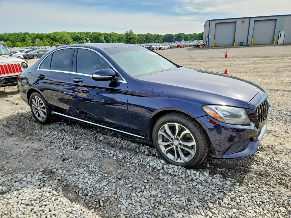 52043786 :رقم المزاد ، 55SWF4KB5FU079835 vin ، 2015 Mercedes-benz C مزاد بيع