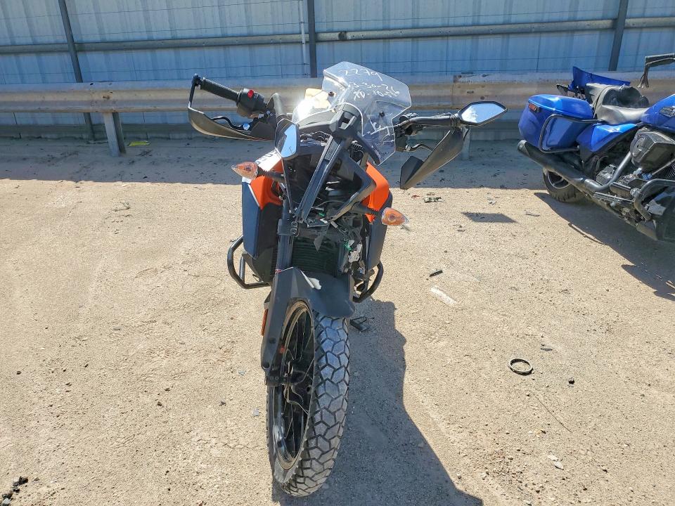 48750686 :رقم المزاد ، MD2JGJ402LC212279 vin ، 2020 Ktm 390 مزاد بيع