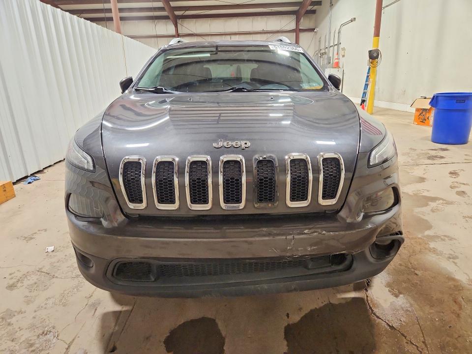 Продаж на аукціоні авто 2016 Jeep Cherokee, vin: 1C4PJMCB7GW327180, номер лоту: 51592366