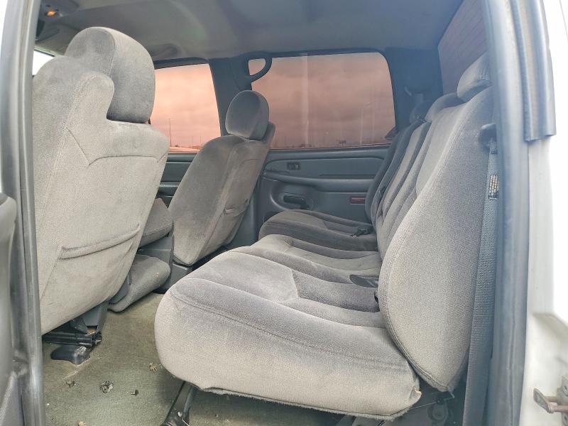 49805936 :رقم المزاد ، 1GTHK23D27F190611 vin ، 2007 Gmc Sierra مزاد بيع