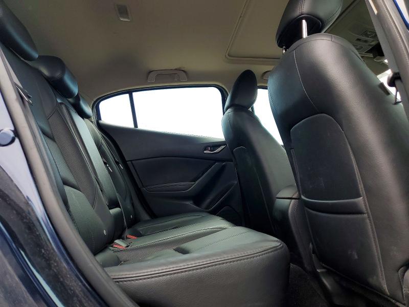 Продаж на аукціоні авто 2018 Mazda 3, vin: 3MZBN1M38JM235813, номер лоту: 49993236