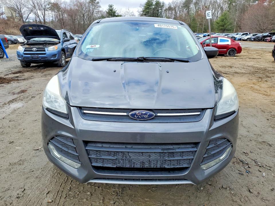 2015 Ford Escape მანქანა იყიდება აუქციონზე, vin: 1FMCU9GXXFUB78570, აუქციონის ნომერი: 49175576