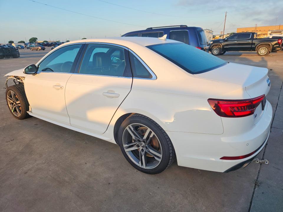 48776826 :رقم المزاد ، WAULMAF46JA120394 vin ، 2018 Audi A4 مزاد بيع