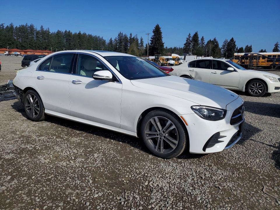 50518586 :رقم المزاد ، W1KZF8EB8MA933813 vin ، 2021 Mercedes-benz E مزاد بيع