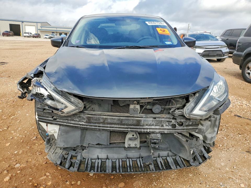 49501536 :رقم المزاد ، 3N1AB7AP8KY234255 vin ، 2019 Nissan Sentra مزاد بيع