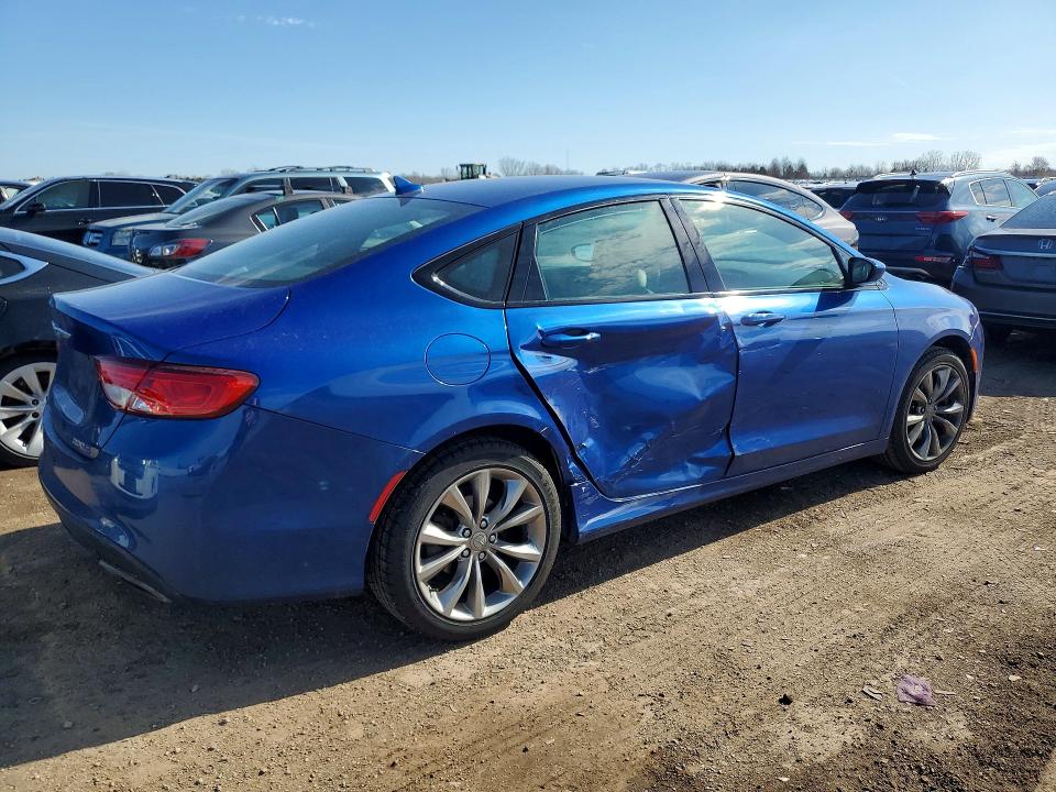 48361686 :رقم المزاد ، 1C3CCCDG8FN523263 vin ، 2015 Chrysler 200 مزاد بيع
