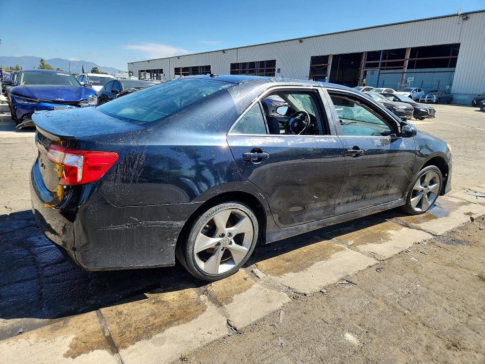 50272616 :رقم المزاد ، 4T1BK1FK1CU507600 vin ، 2012 Toyota Camry مزاد بيع