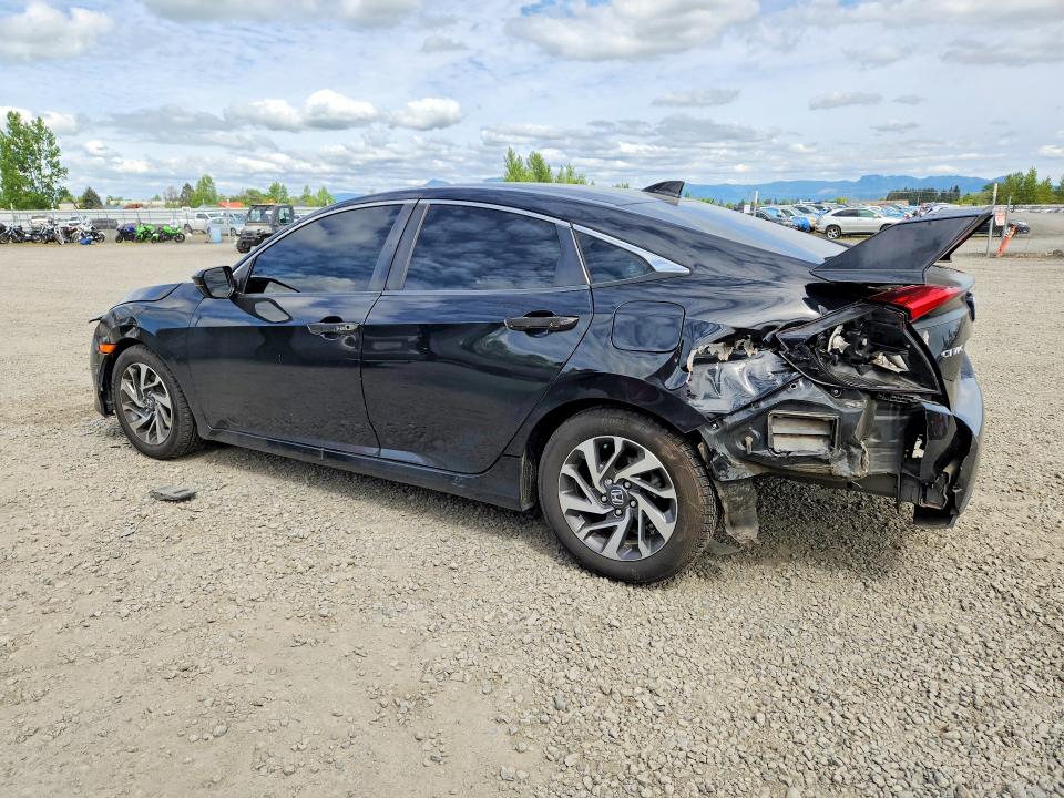 51316496 :رقم المزاد ، 19XFC2F77HE212477 vin ، 2017 Honda Civic مزاد بيع