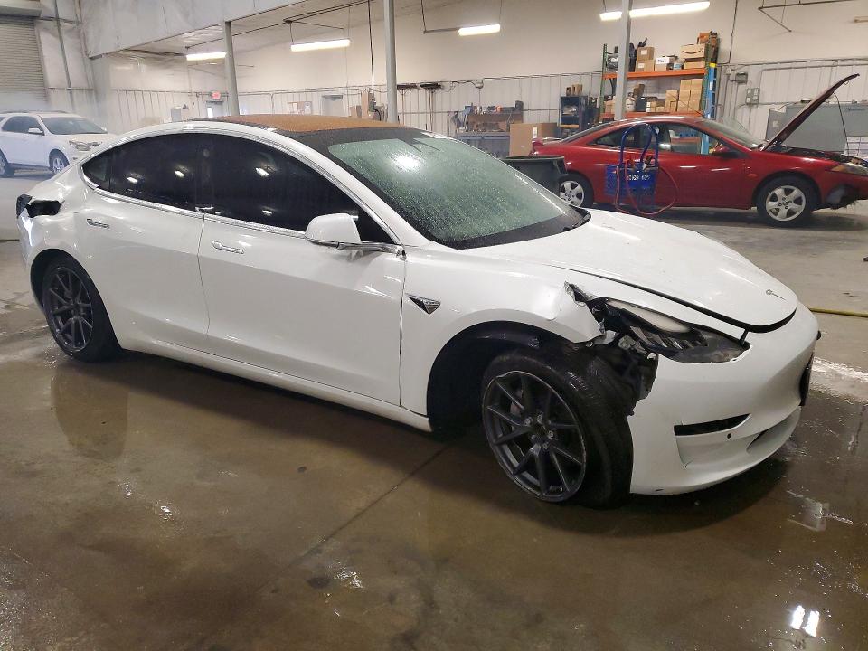 Продаж на аукціоні авто 2018 Tesla Model 3, vin: 5YJ3E1EB0JF085388, номер лоту: 49770206