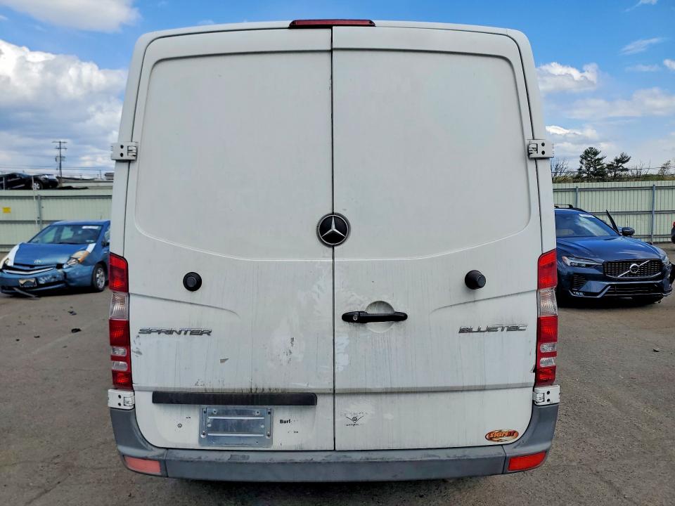 2014 Mercedes-benz Sprinter მანქანა იყიდება აუქციონზე, vin: WD3PE7DC2E5831193, აუქციონის ნომერი: 50674246