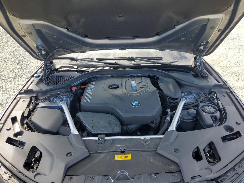 48537276 :رقم المزاد ، WBA13AG04MCF28779 vin ، 2021 Bmw 530e مزاد بيع