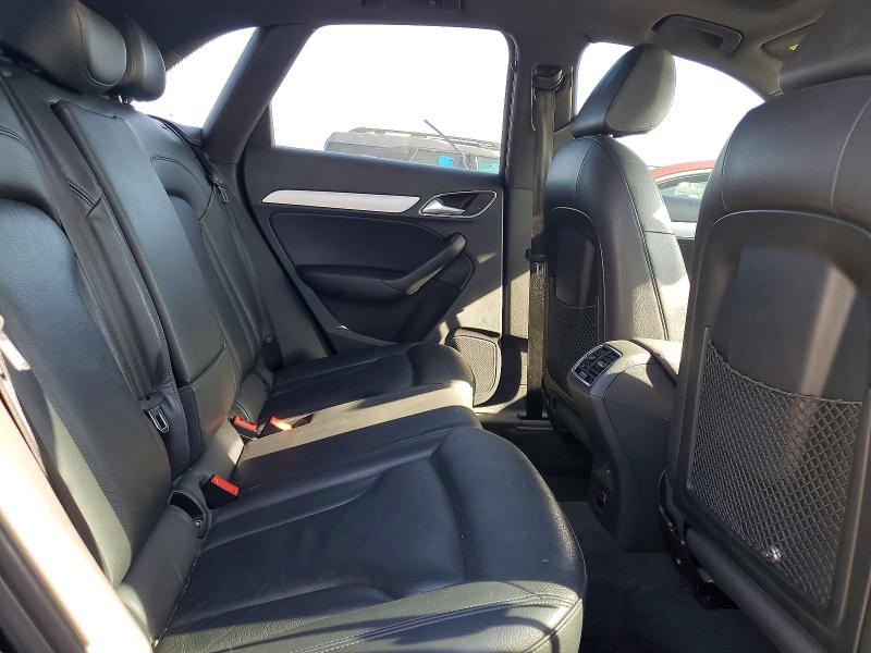50658006 :رقم المزاد ، WA1BCCFS4HR017363 vin ، 2017 Audi Q3 مزاد بيع