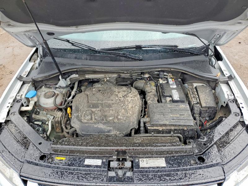 2018 Volkswagen Tiguan მანქანა იყიდება აუქციონზე, vin: 3VV1B7AXXJM073394, აუქციონის ნომერი: 51197786