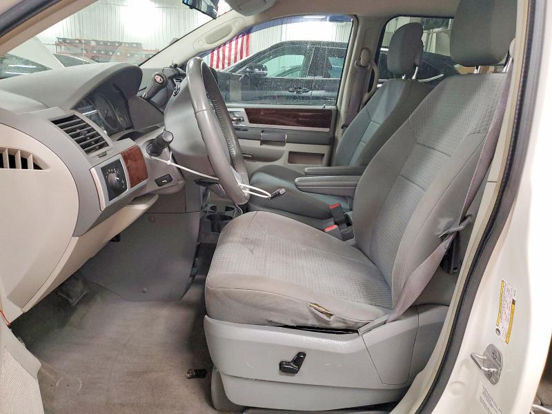 48520206 :رقم المزاد ، 2A4RR5D1XAR347947 vin ، 2010 Chrysler Town & Country مزاد بيع