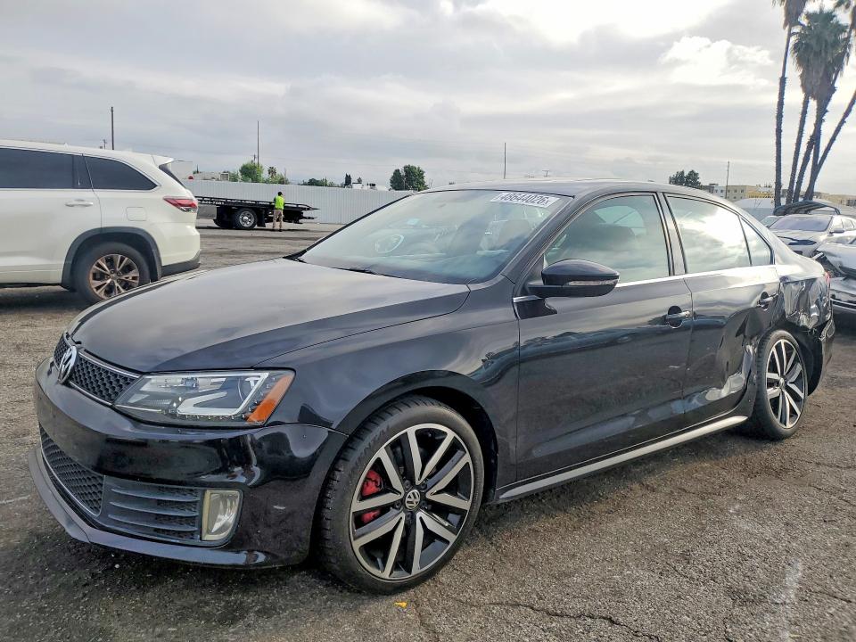 48644026 :رقم المزاد ، 3VW4A7AJ8DM424024 vin ، 2013 Volkswagen Jetta مزاد بيع