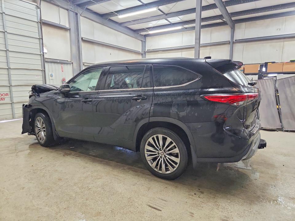Aukcja sprzedaży 2022 Toyota Highlander, vin: 5TDFZRBH1NS179760, numer aukcji: 49425076