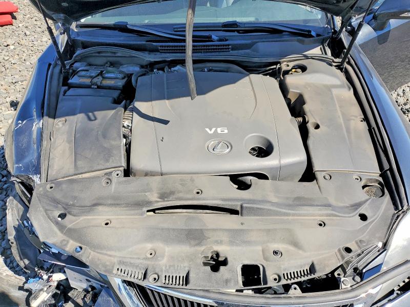 50627946 :رقم المزاد ، JTHFF2C23B2515503 vin ، 2011 Lexus Is مزاد بيع
