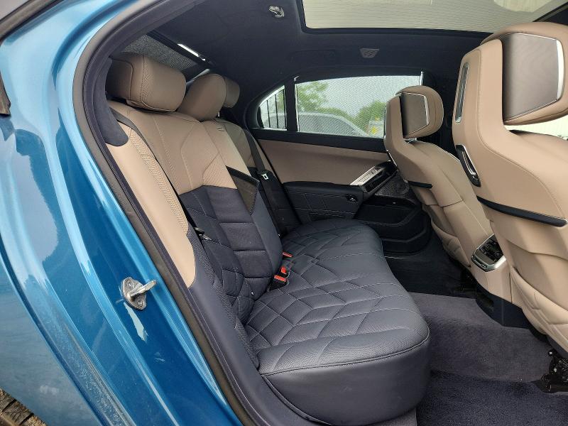 51186476 :رقم المزاد ، WBA33EJ07RCR42720 vin ، 2024 Bmw 760 مزاد بيع