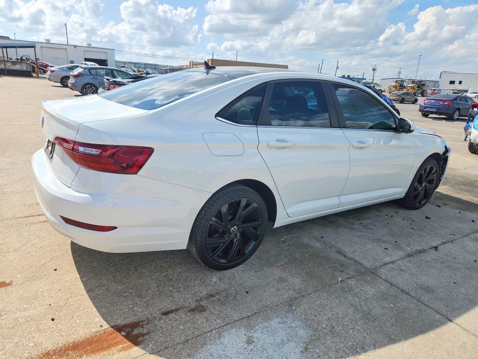 49491716 :رقم المزاد ، 3VWC57BU9MM021078 vin ، 2021 Volkswagen Jetta مزاد بيع