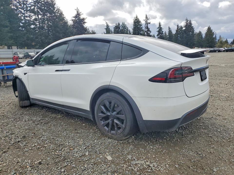 49620636 :رقم المزاد ، 7SAXCDE51NF335684 vin ، 2022 Tesla Model X مزاد بيع