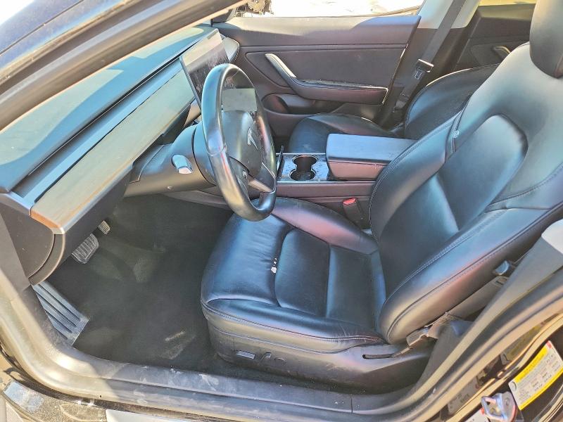 48835856 :رقم المزاد ، 5YJ3E1EAXJF057783 vin ، 2018 Tesla Model 3 مزاد بيع