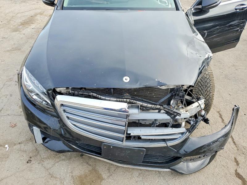 51275476 :رقم المزاد ، 55SWF4KB0HU202895 vin ، 2017 Mercedes-benz C مزاد بيع