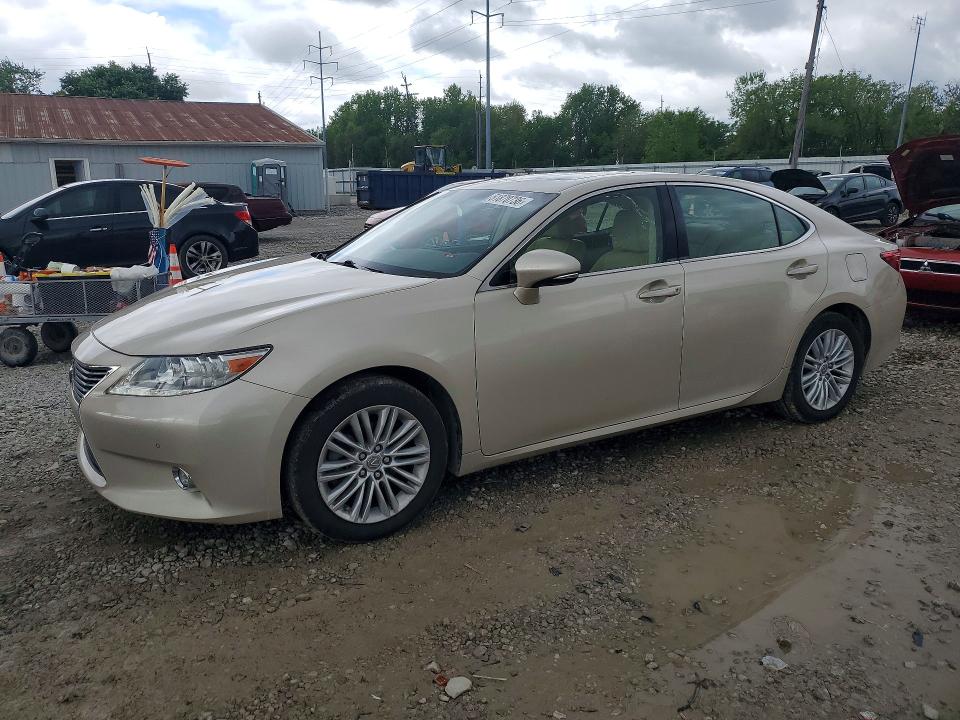 51870736 :رقم المزاد ، JTHBK1GG3F2156296 vin ، 2015 Lexus Es مزاد بيع