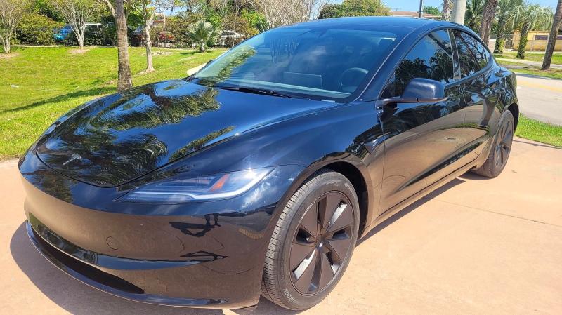 48560176 :رقم المزاد ، 5YJ3E1EB9SF905775 vin ، 2025 Tesla Model 3 مزاد بيع