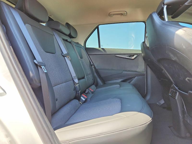 Продаж на аукціоні авто 2025 Kia Niro, vin: KNDCR3L13S5141272, номер лоту: 51690846