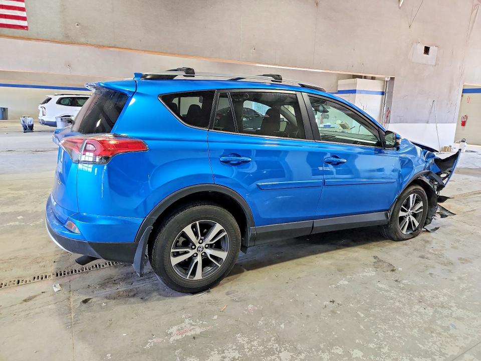 Продажа на аукционе авто 2017 Toyota Rav4, vin: 2T3WFREV5HW326496, номер лота: 50816526