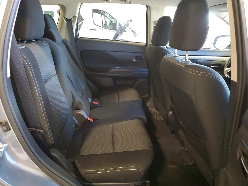 Продажа на аукционе авто 2016 Mitsubishi Outlander, vin: JA4AZ3A37GZ028396, номер лота: 49926246