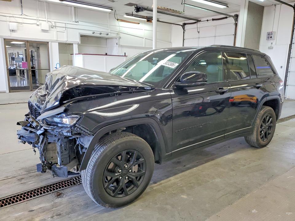 Продажа на аукционе авто 2024 Jeep Grand Cherokee, vin: 1C4RJHAGXRC150580, номер лота: 50303386
