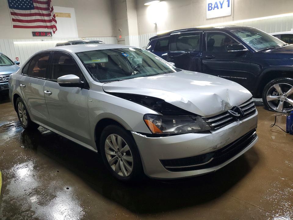 Продажа на аукционе авто 2015 Volkswagen Passat, vin: 1VWAS7A31FC051012, номер лота: 49431336
