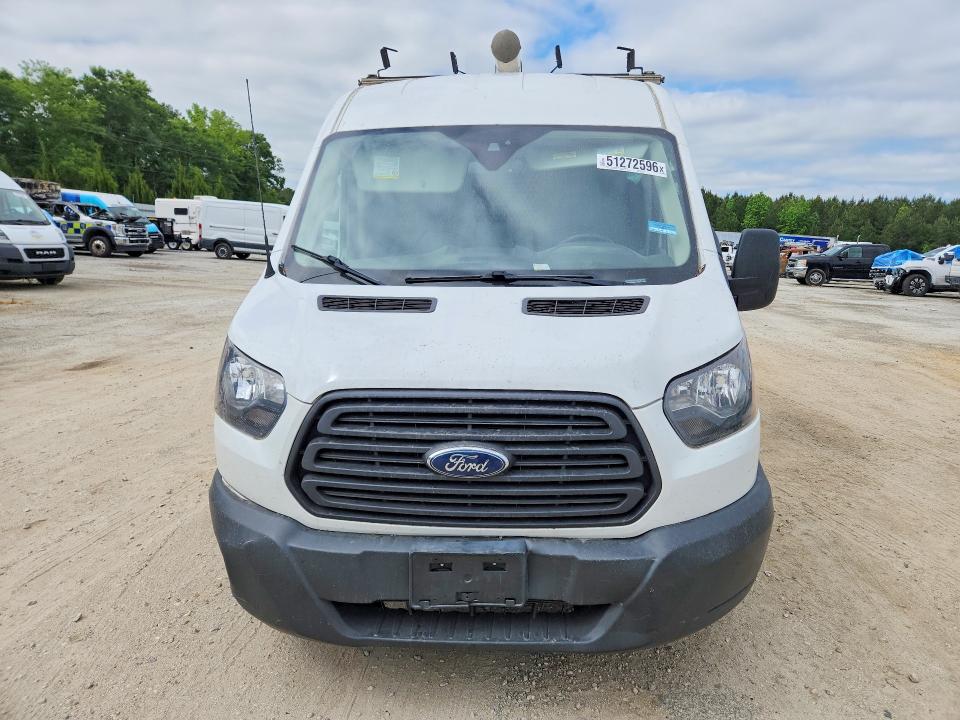 51272596 :رقم المزاد ، 1FTYR2CM8JKA62562 vin ، 2018 Ford Transit مزاد بيع