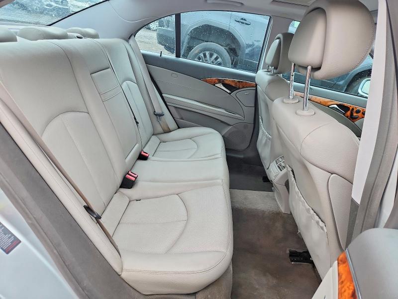 51670146 :رقم المزاد ، WDBUF87X48B203828 vin ، 2008 Mercedes-benz E مزاد بيع