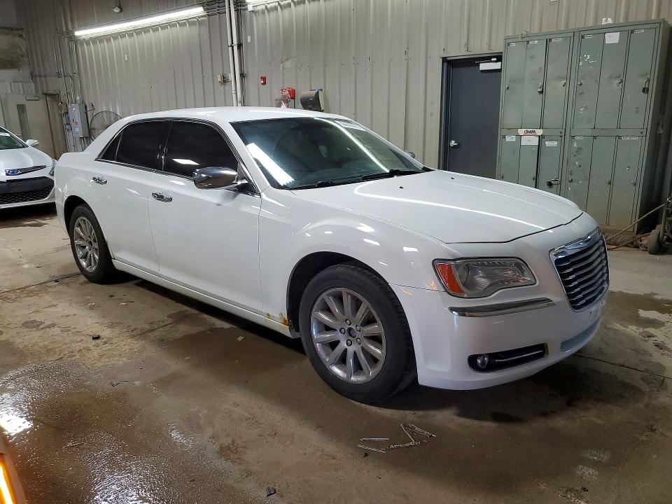 50300486 :رقم المزاد ، 2C3CA5CG0BH579879 vin ، 2011 Chrysler 300 مزاد بيع