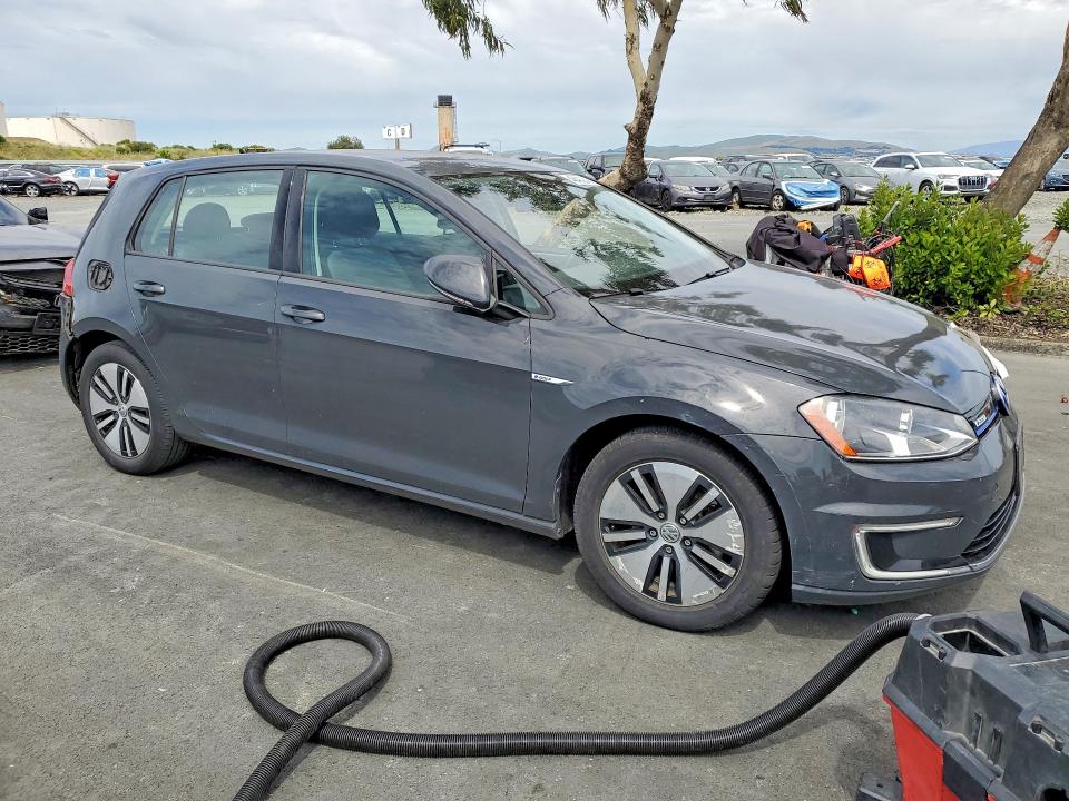 2016 Volkswagen E-golf მანქანა იყიდება აუქციონზე, vin: WVWKP7AU5GW914170, აუქციონის ნომერი: 48423846