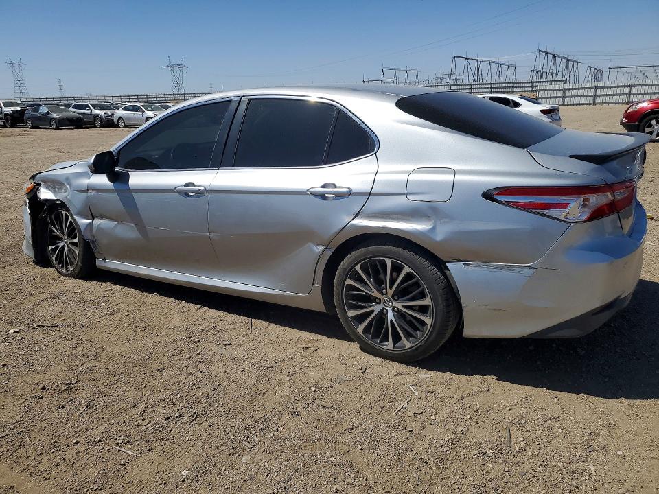 2018 Toyota Camry მანქანა იყიდება აუქციონზე, vin: 4T1B11HK1JU108828, აუქციონის ნომერი: 51442666