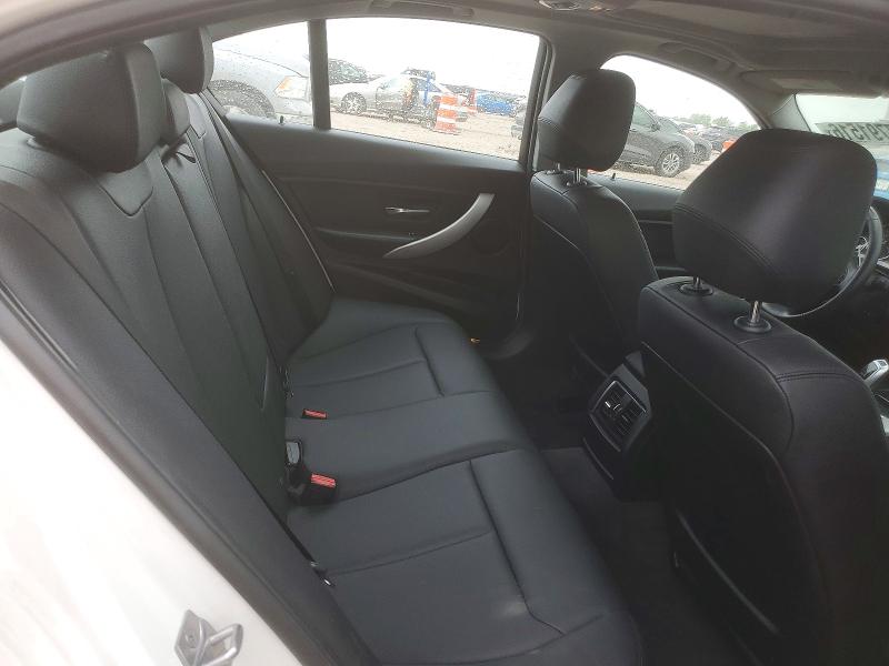 47791516 :رقم المزاد ، WBA8E1G30HNU16331 vin ، 2017 Bmw 320 مزاد بيع