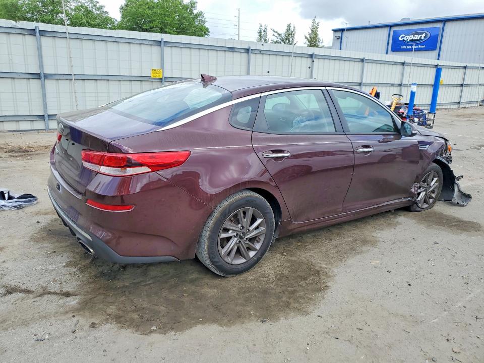 2020 Kia Optima მანქანა იყიდება აუქციონზე, vin: 5XXGT4L3XLG446971, აუქციონის ნომერი: 49807006