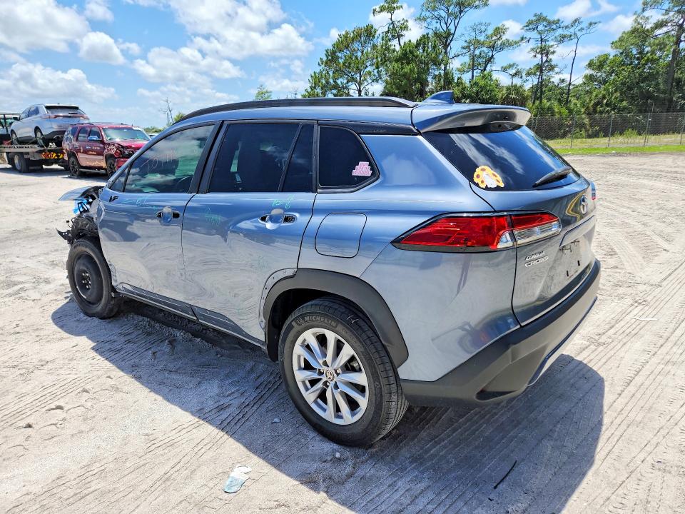 Продажа на аукционе авто 2022 Toyota Corolla Cross, vin: 7MUCAAAG4NV032567, номер лота: 50917796