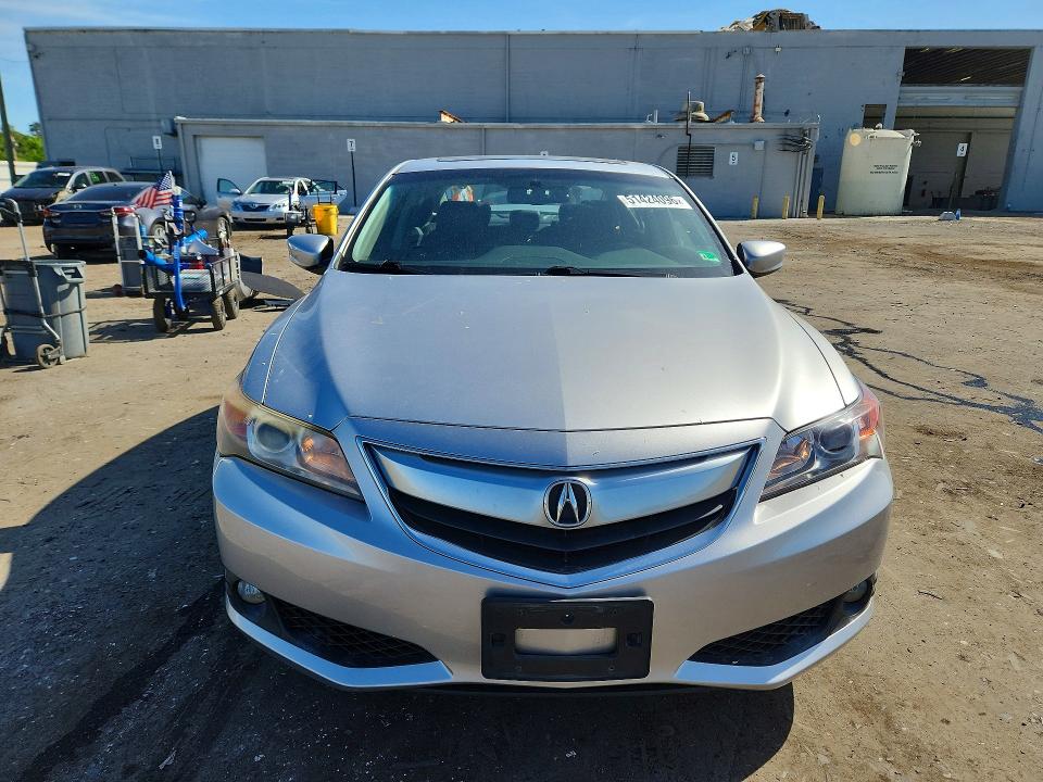 Продажа на аукционе авто 2013 Acura Ilx, vin: 19VDE1F77DE004274, номер лота: 51424096