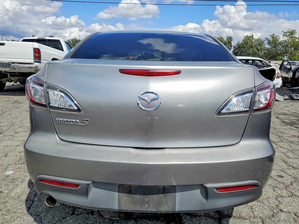 49652996 :رقم المزاد ، JM1BL1VG0B1479898 vin ، 2011 Mazda 3 مزاد بيع