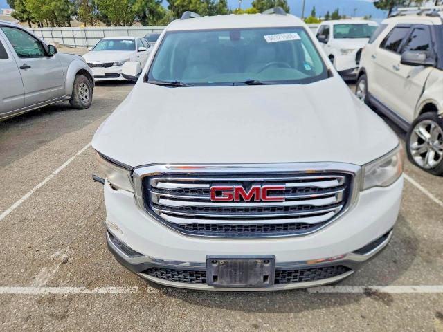 50321586 :رقم المزاد ، 1GKKNMLA1JZ120591 vin ، 2018 Gmc Acadia مزاد بيع