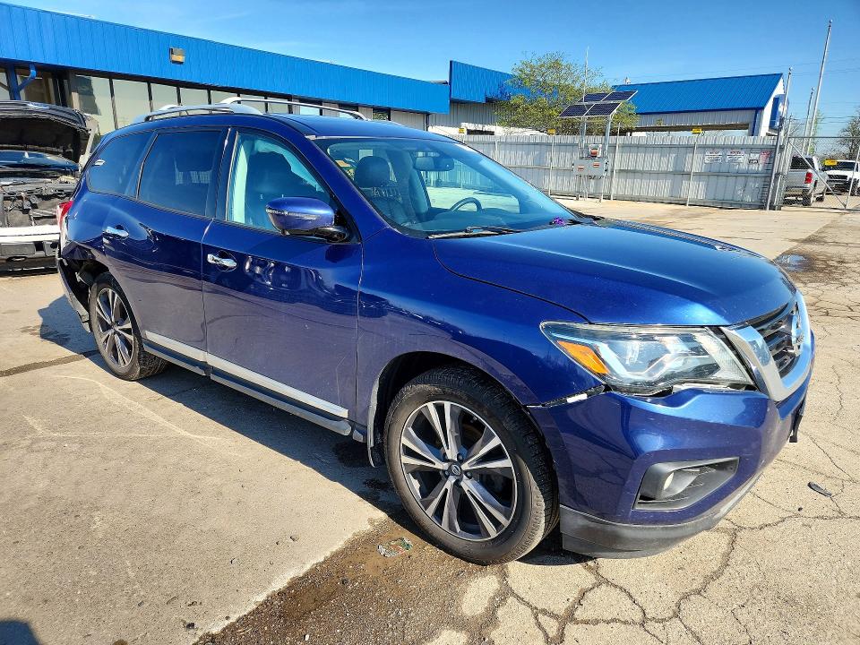 Продаж на аукціоні авто 2017 Nissan Pathfinder, vin: 5N1DR2MM4HC620565, номер лоту: 50328596