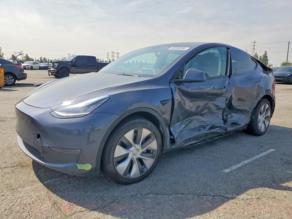 Auction sale of the 2023 Tesla Model Y, vin: 7SAYGDEF4PA048633, lot number: 49285896